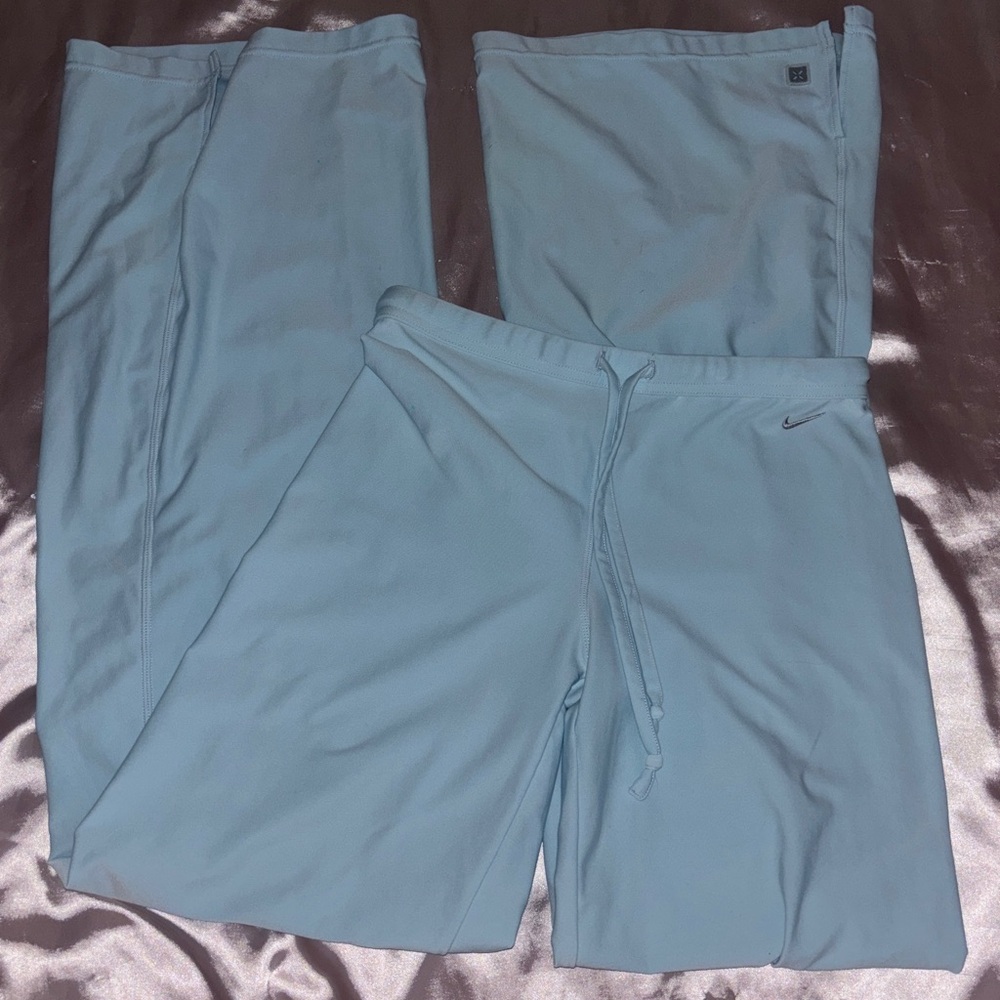 Nike women’s Light Blue Pants ⭐️